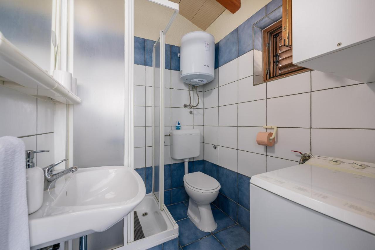 Apartment With Pool Višnjan Dış mekan fotoğraf
