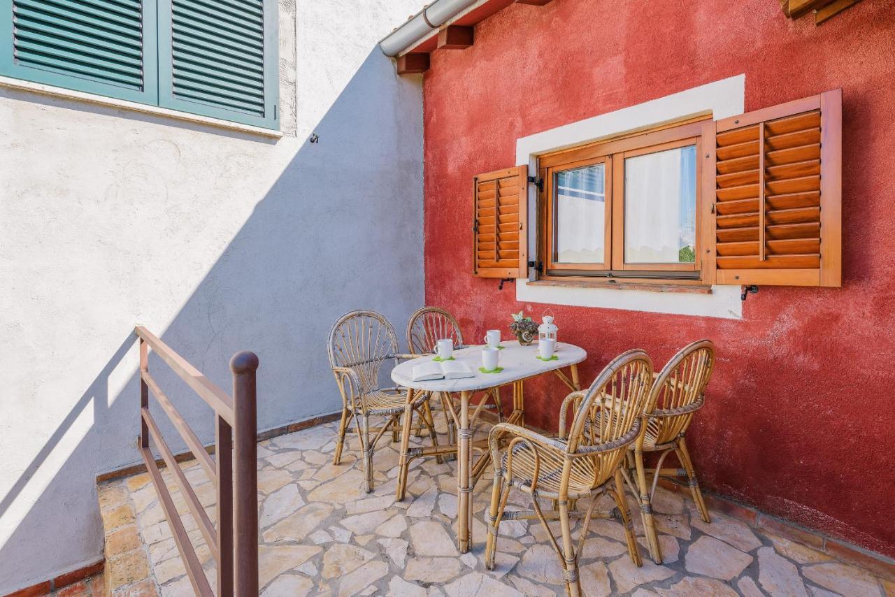 Apartment With Pool Višnjan Dış mekan fotoğraf